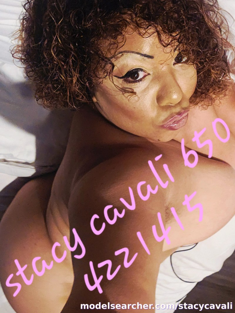 Stacycavali Spotlight #fapsearcheri9