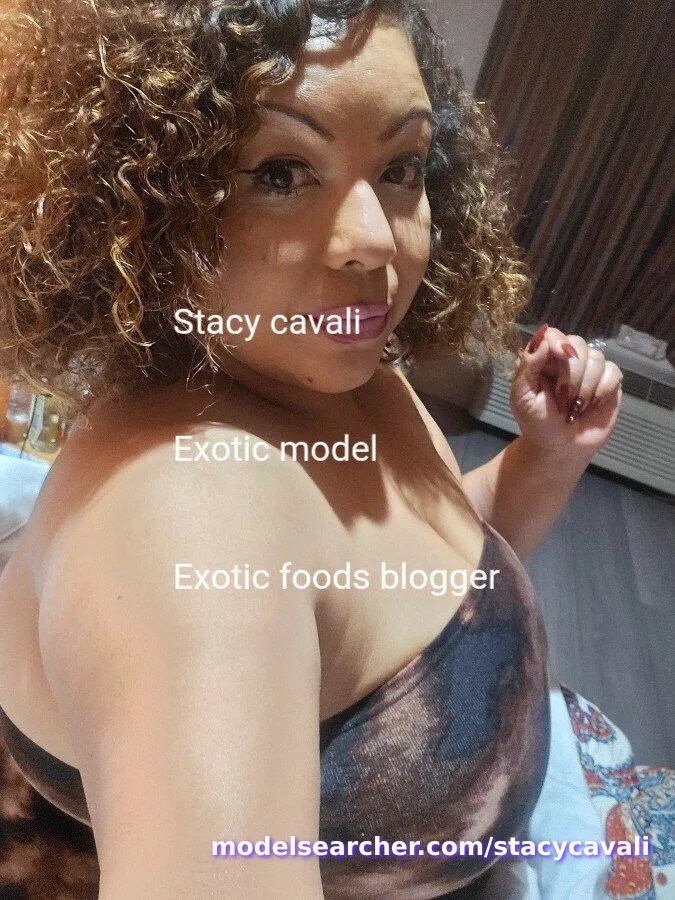 Stacycavali Spotlight #fapsearcheri7
