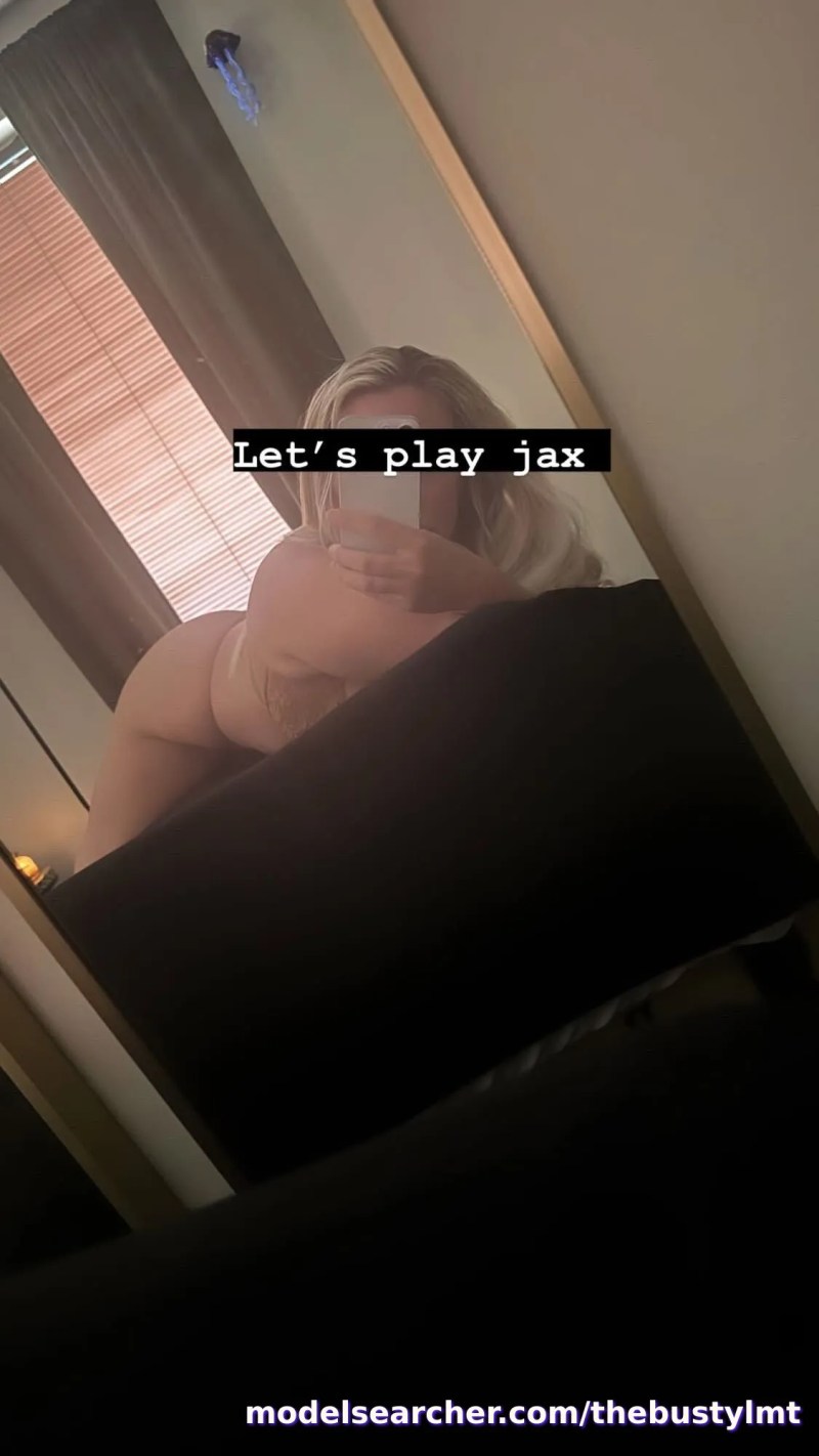 The busty LMT Spotlight #fapsearcheri1