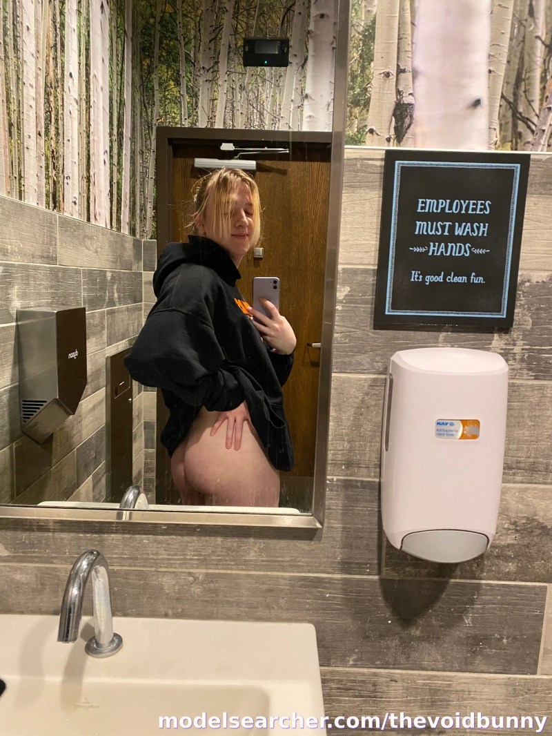Eves Spotlight #fapsearcheri1