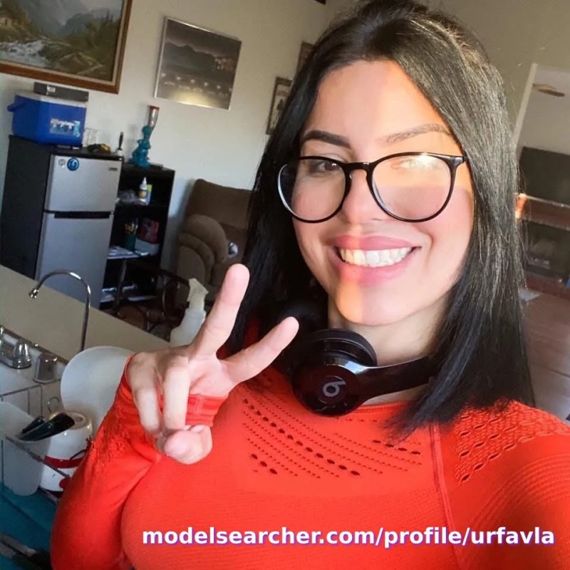 Larissa L. Spotlight #fapsearcheri5