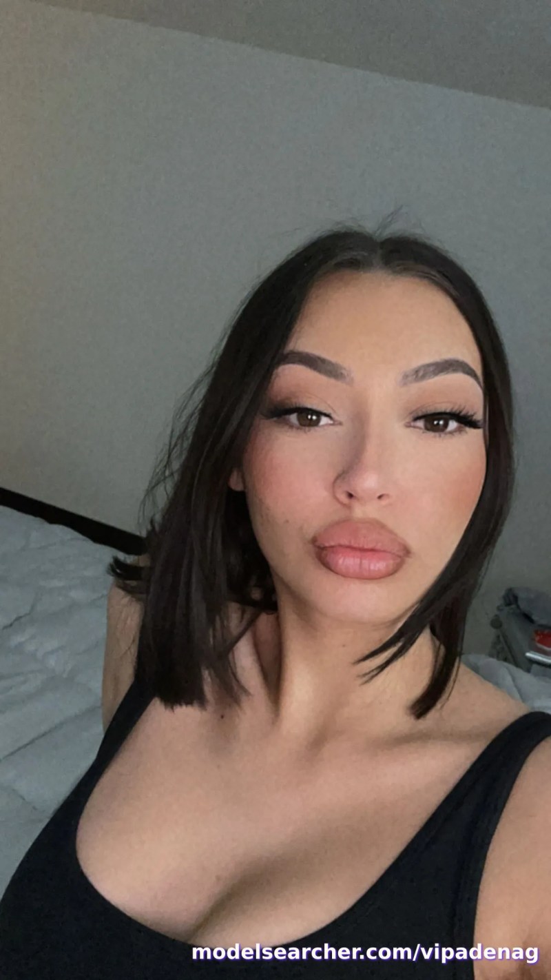 QueenA Spotlight #fapsearcheri1