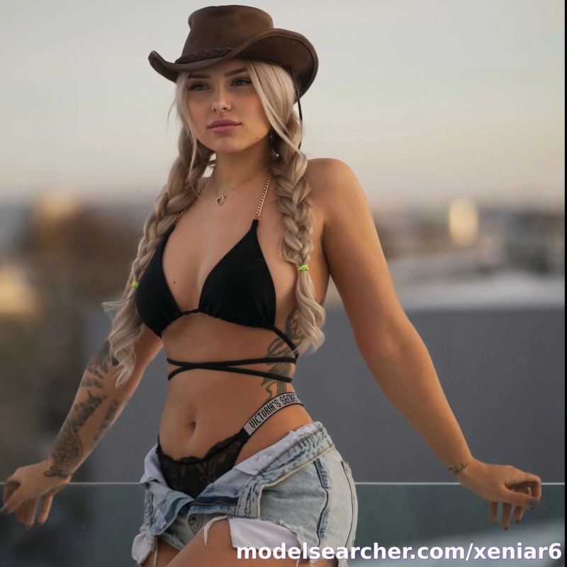Xeniar6 Spotlight #fapsearcheri4