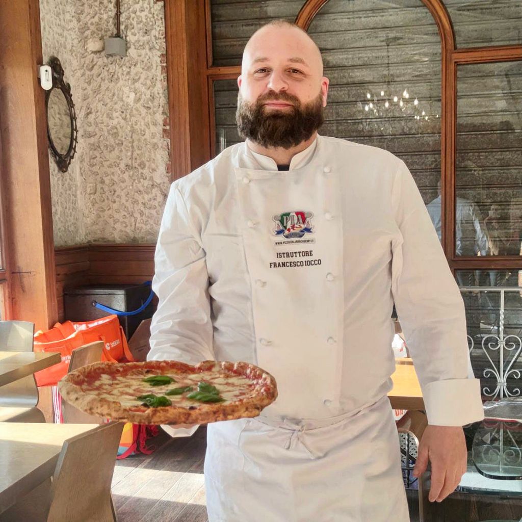 Corsi Pizzaiolo Milano Certificati Da Pizzaitalianacademy 1024_x_1024_jpg