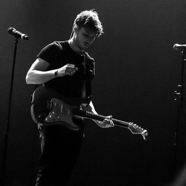 Two Feet Artist Profile Stereofox Music Blog Discover New Music