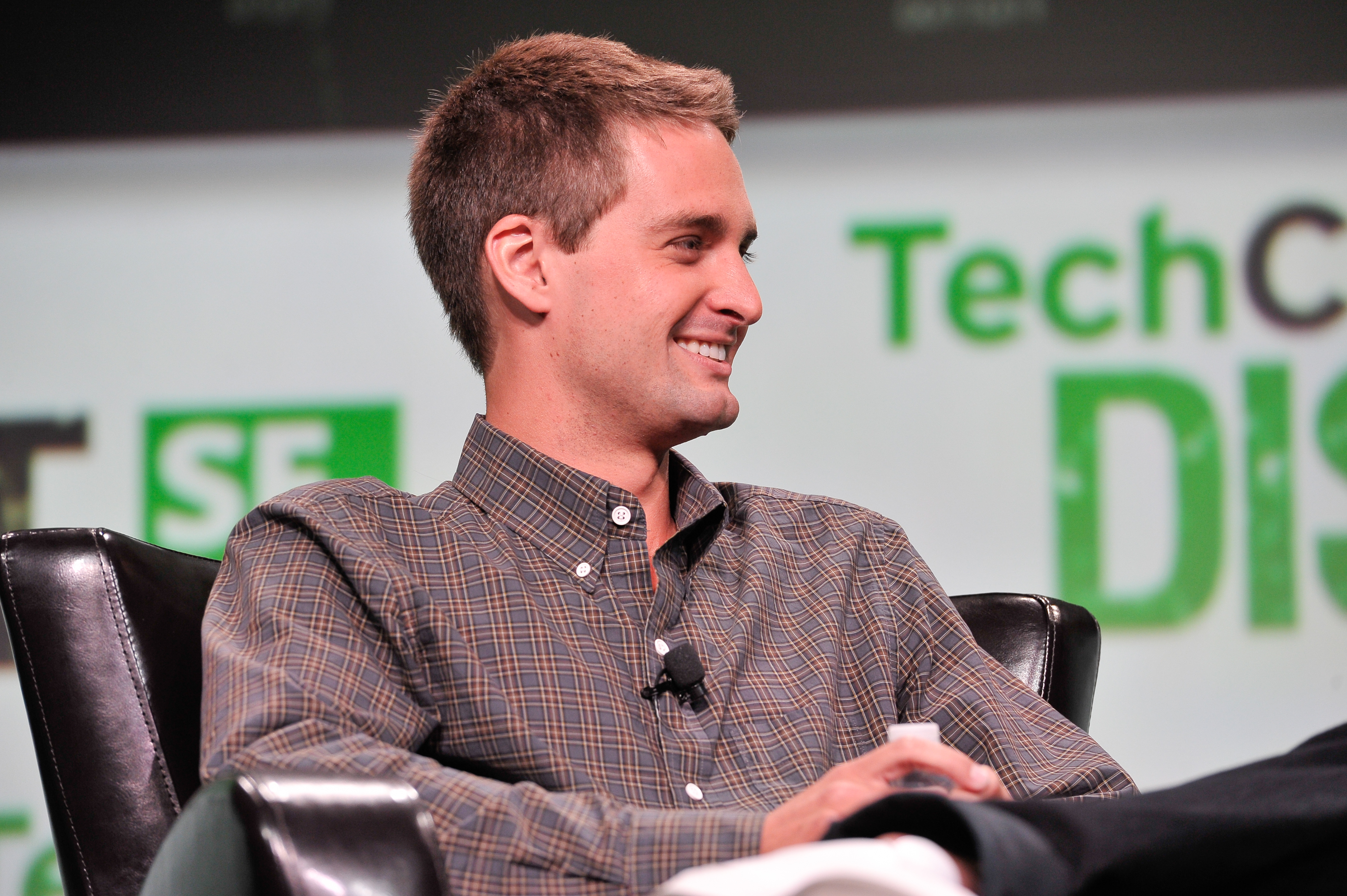 On may 7, 2018, miranda gave birth to their son hart kerr spiegel, . Snapchat CEO Evan Spiegel's Email Reveals Sexism in Tech