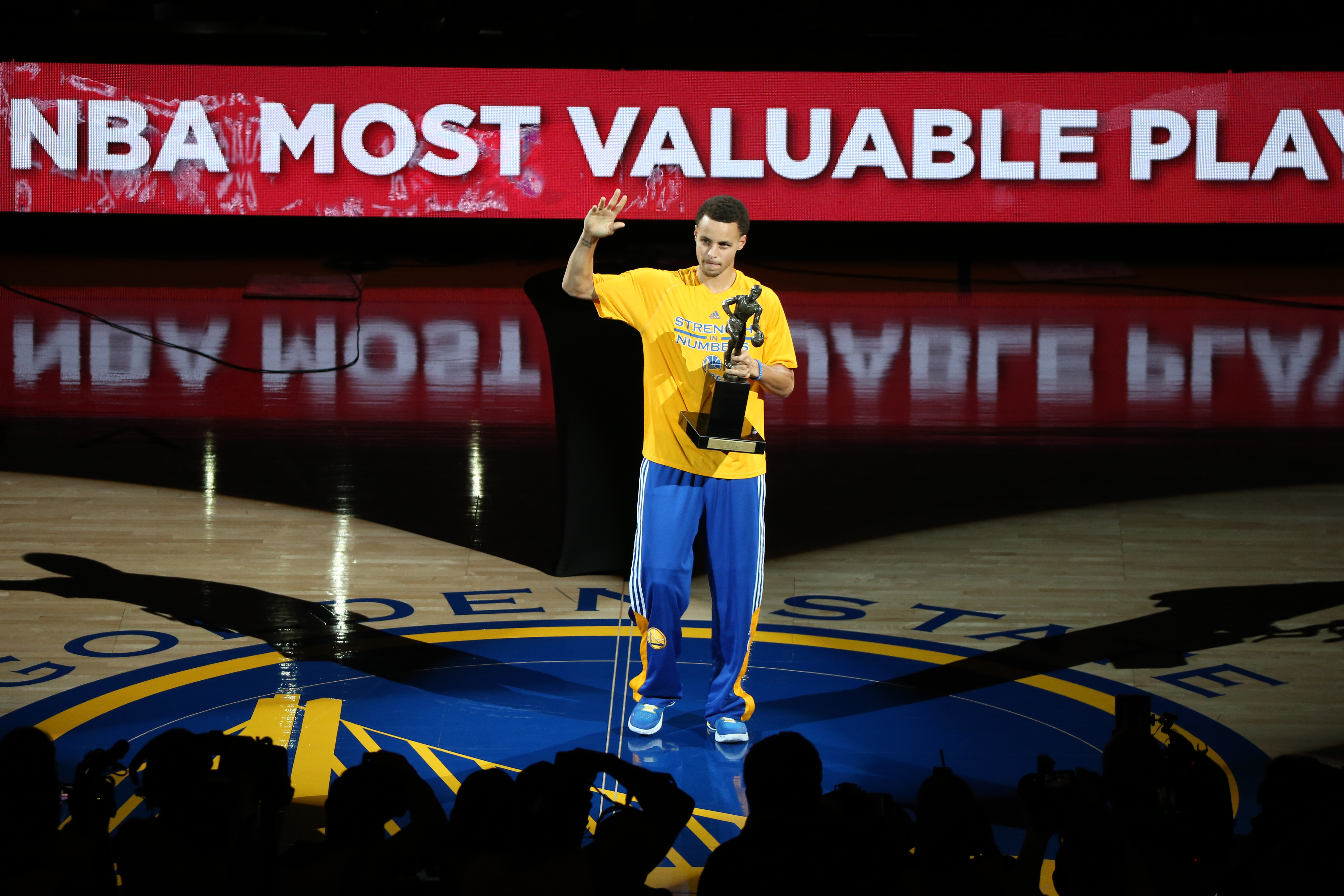 Steph And Kd Warriors Basketball Warriors Basketball Team Nba Mvp - Retina Space Photos for Desktop