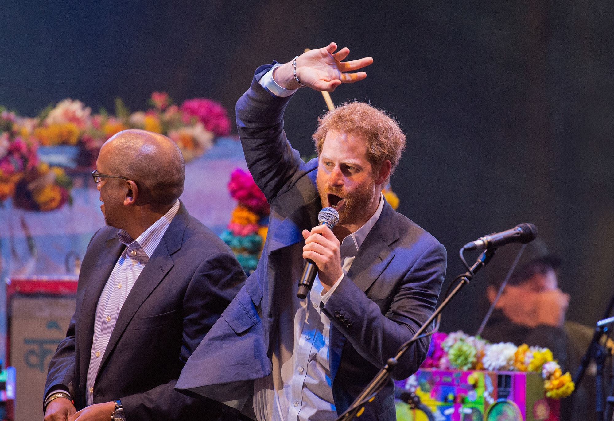 Coldplay are a british rock band formed in london in 1996. Prince Harry Dances To Coldplay at Benefit Concert | Time
