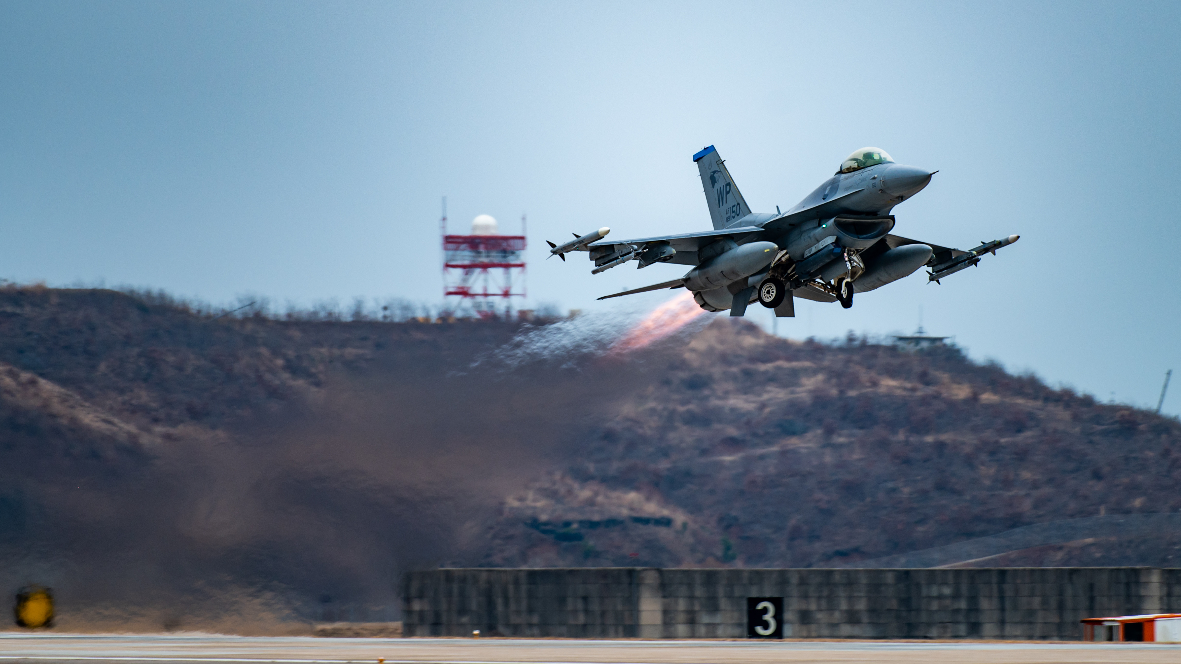 U S F 16 Crashes Off South Korea Again Time - Elegant Ultra HD Vintage Patterns | Free Download