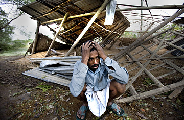 Cyclone Banglapedia - Amazing 4K Geometric Images | Free Download