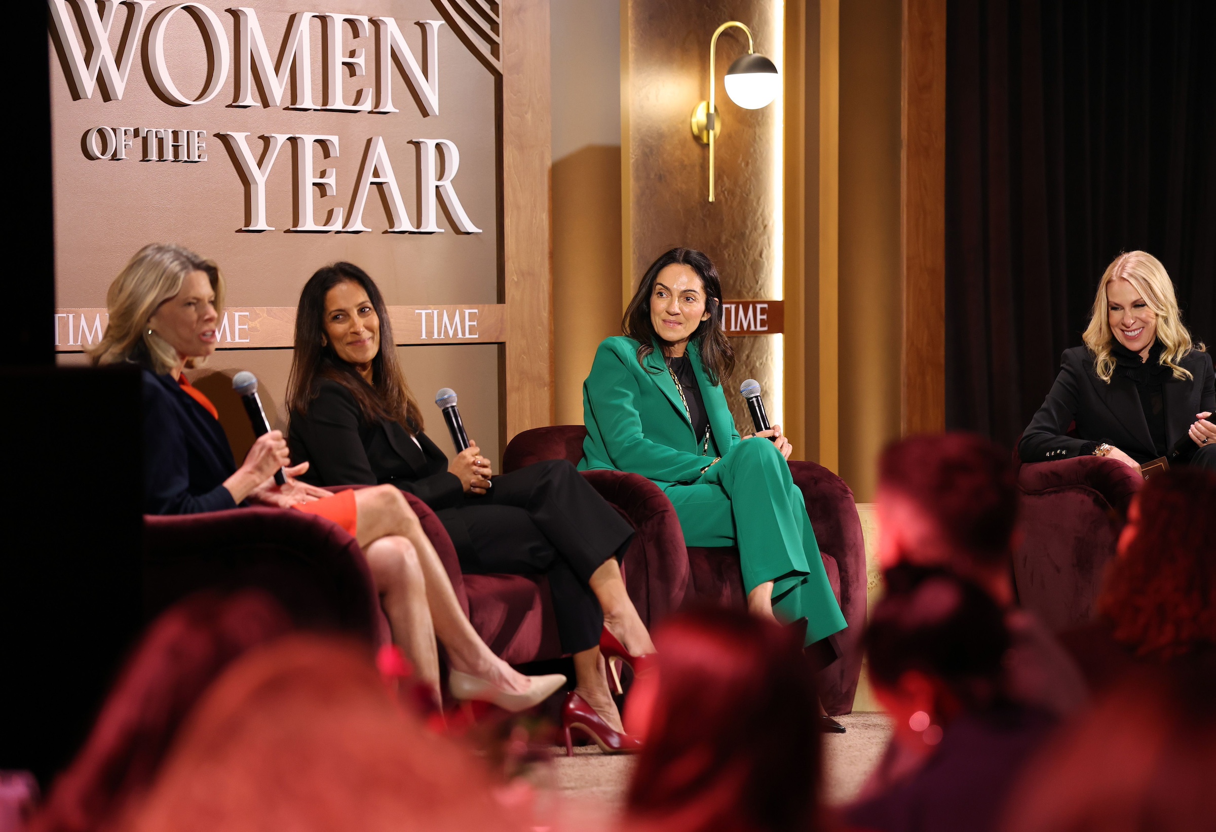 Women Wealth Presents The Leadership Circle Informational Women And - 8K Ocean Illustrations for Desktop