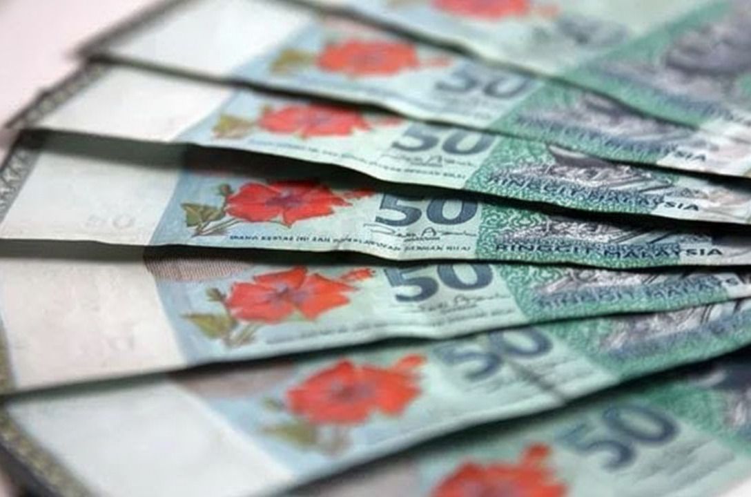 Ringgit's Slight Dip vs. USD: West Asia Ceasefire Uncertainty & US Economic Data (2026)