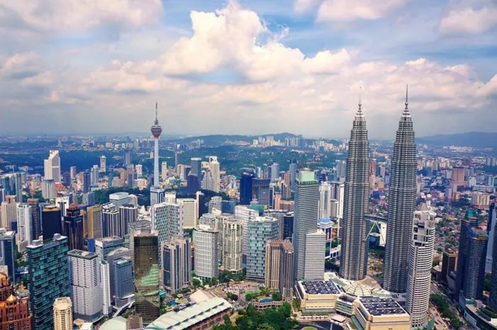 Malaysia's Economy: Strong Q2 Growth, But What's Next? (2026)