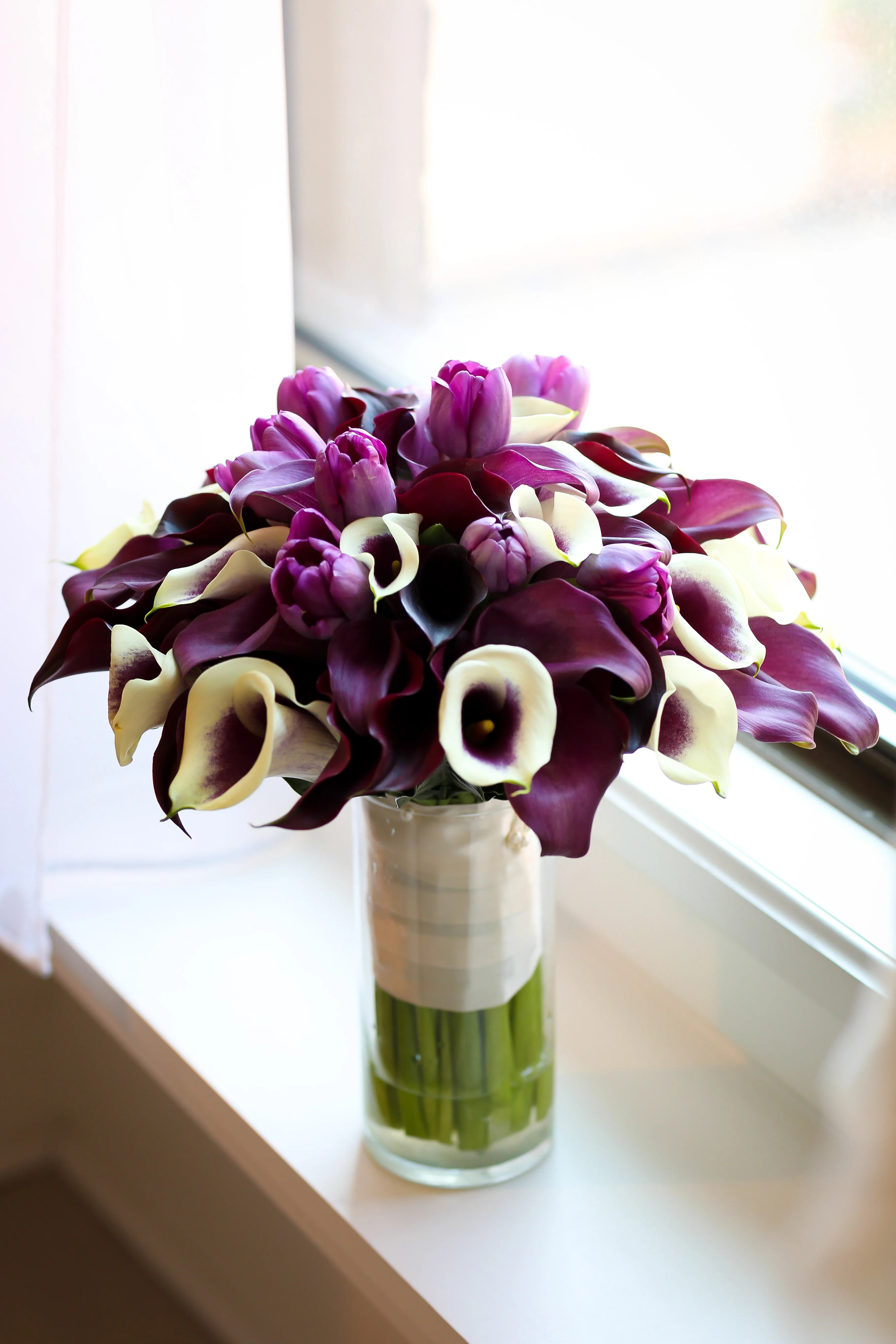 14+ Inspirational Calla Lily Wedding Centerpieces Ideas / 40 Adorable Halloween Wedding Bouquet Ideas Using Black : Add to cart · lily centerpieces.