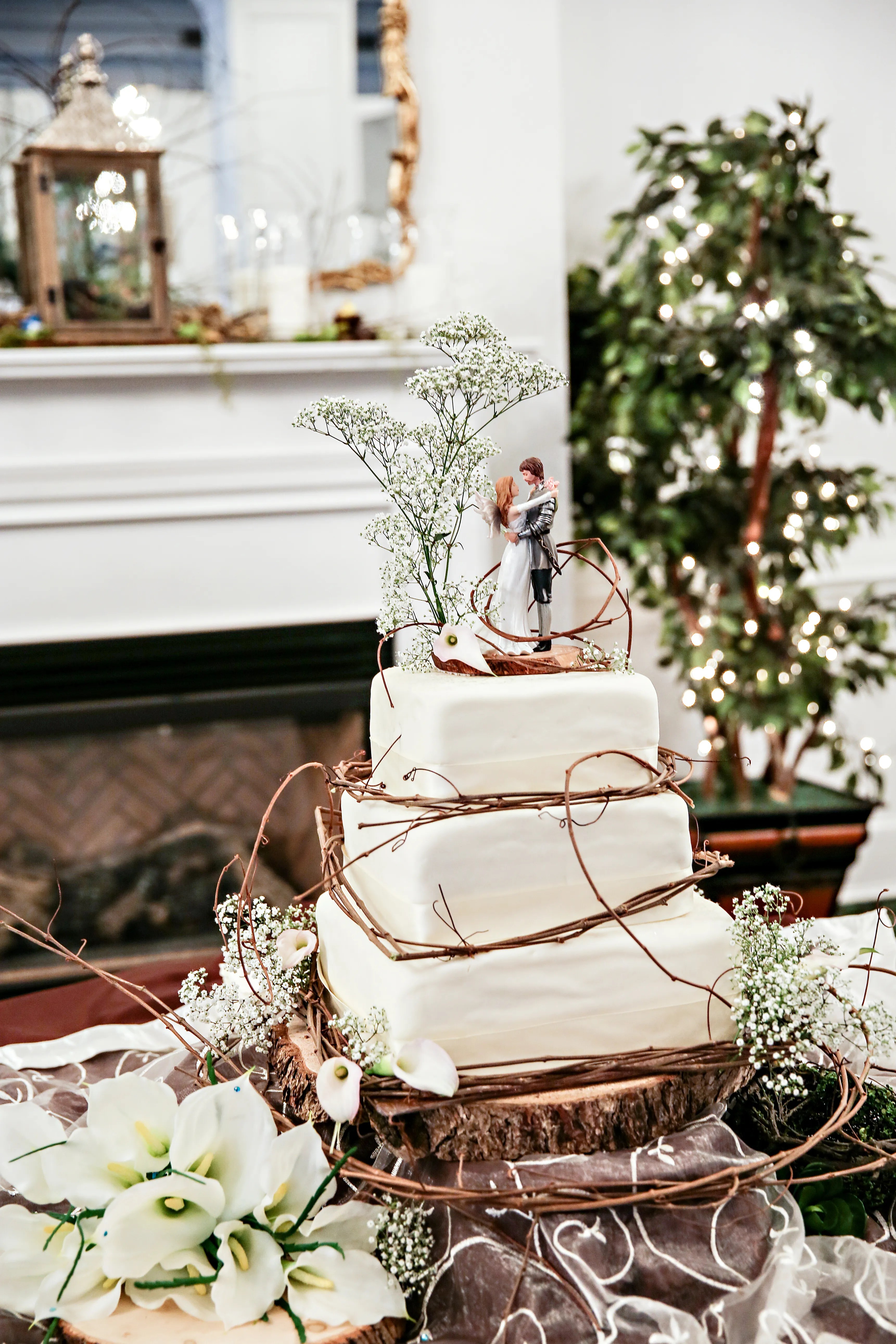 23+ Unique Twig Wedding Cake : Rustic Square Wedding Cake with Twig Accents - Making a wedding cake is fun, boring, painful, exciting, tiring and something that will f.
