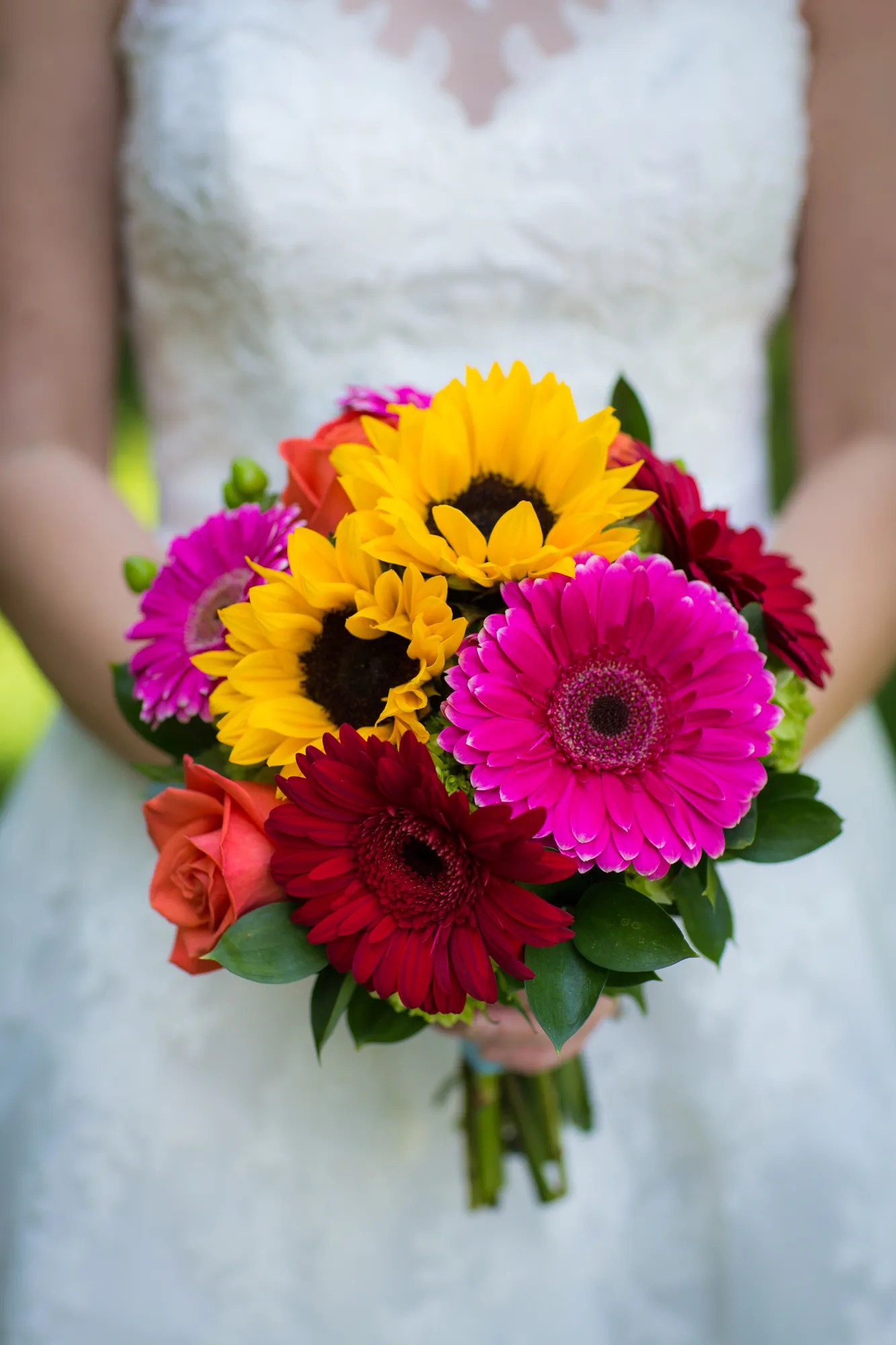 35+ Awesome Wedding Dance Lessons Newcastle / Classic Ivory Rose Bridal Bouquet : Salsa, zouk, bachata, cha cha, mambo, argentine tango, waltz, .
