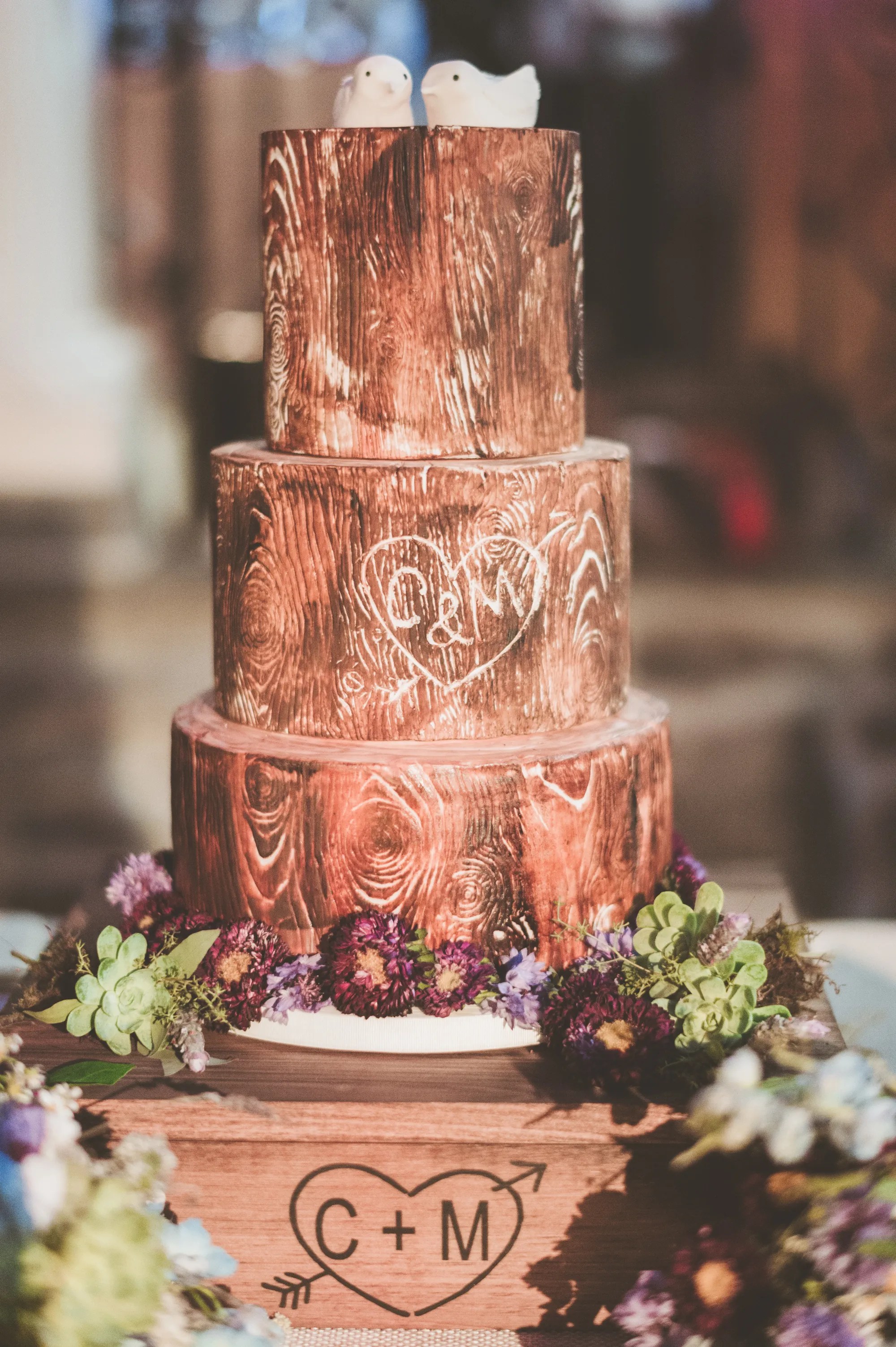 The secret to cheap wedding invitations. Wood-Grain Wedding Cake