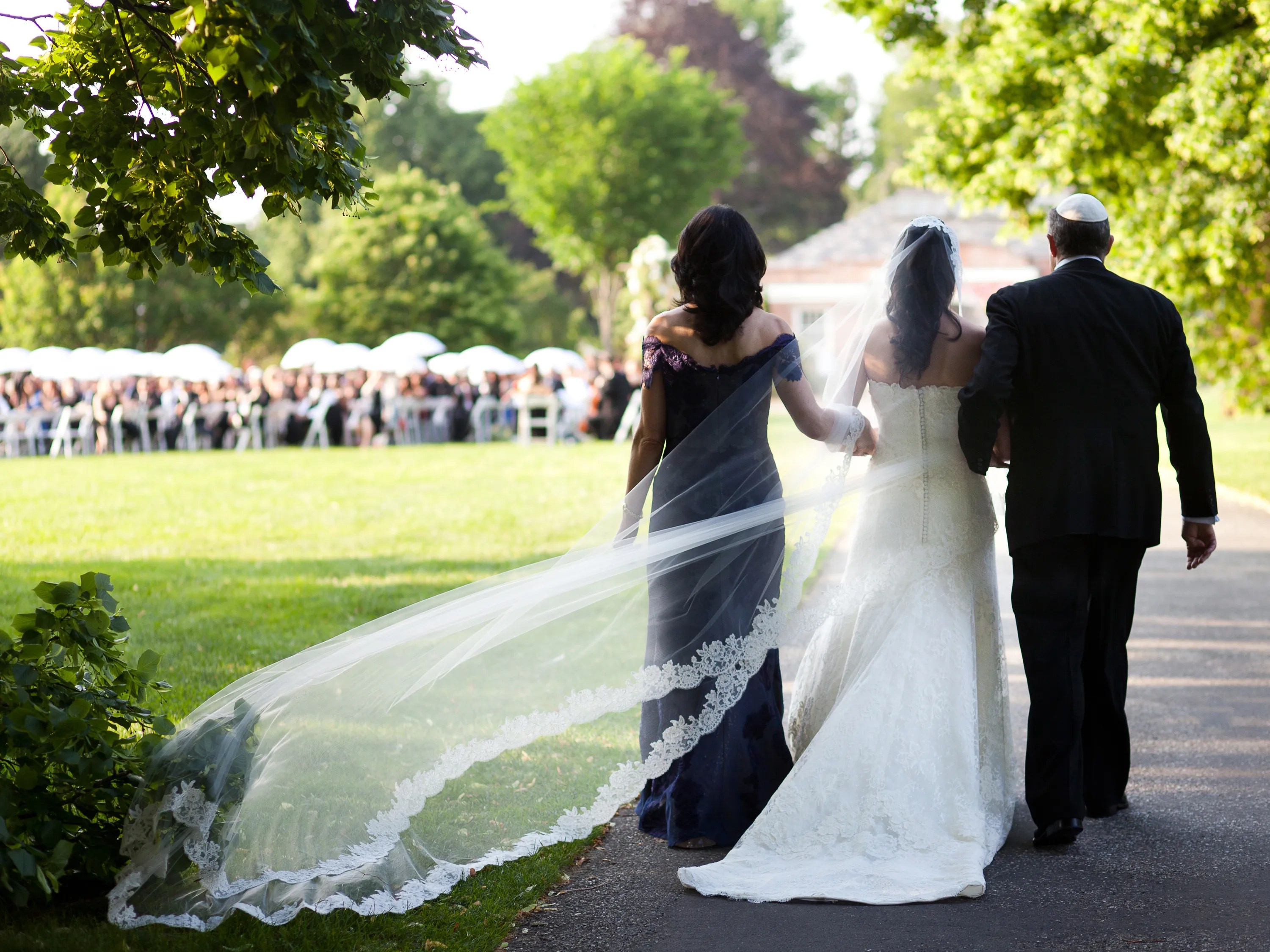 49+ Lovely Upbeat Wedding Aisle Songs - Ceremony: Jewish Processionals, Recessionals & Seating - From sweet and romantic, to unique, fun and upbeat, these modern processional songs will set the tone for an unforgettable wedding ceremony.