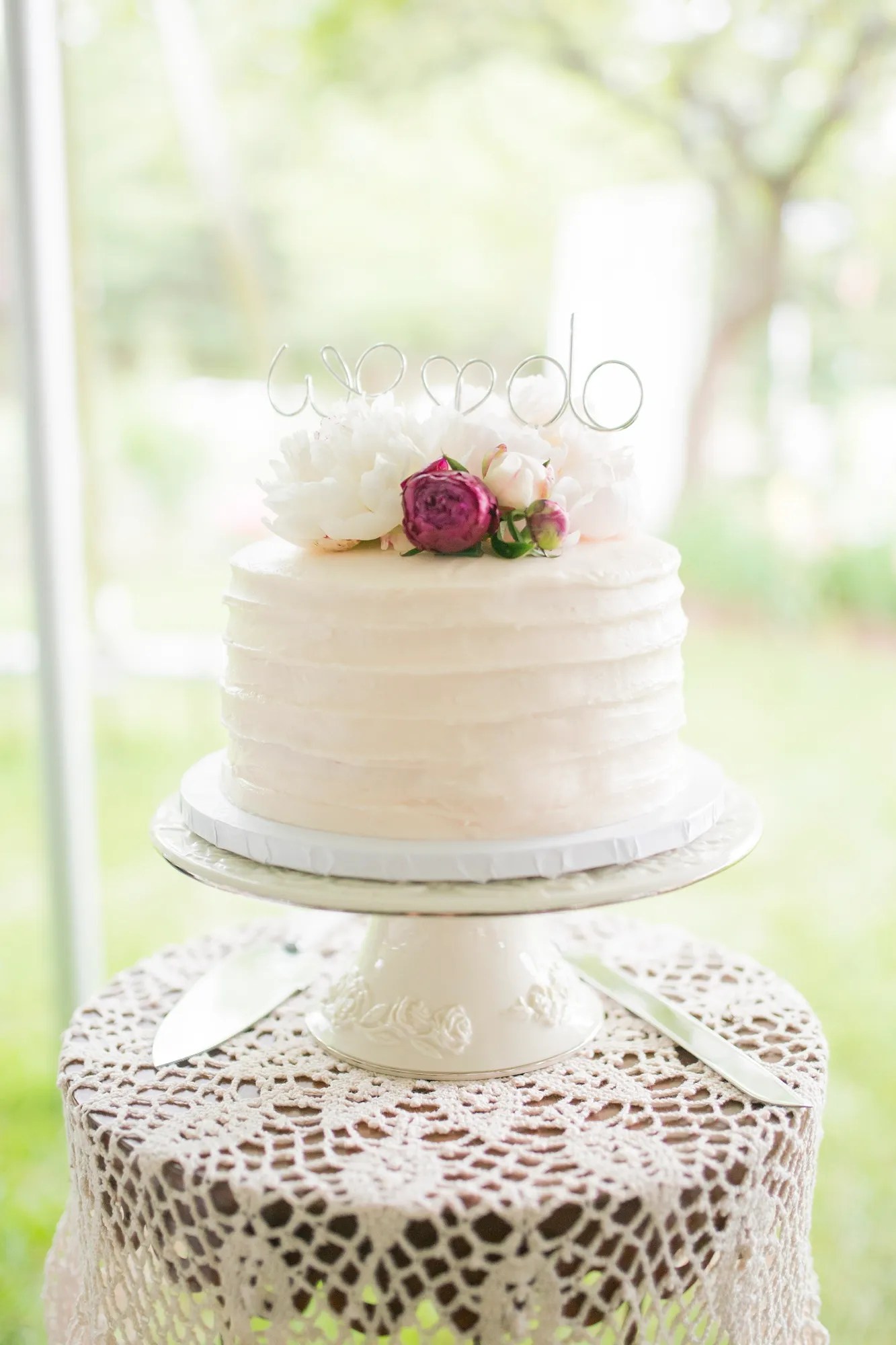 49+ Elegant Multiple Wedding Cakes / Graduation Cakes, Cake Pops & Cookies - 3 Sweet Girls Cakery : While the wedding cake might take more consideration, the bridal shower cake is something th.