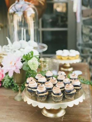 cupcakes cake cupcake cakes onelove chocolate velvet