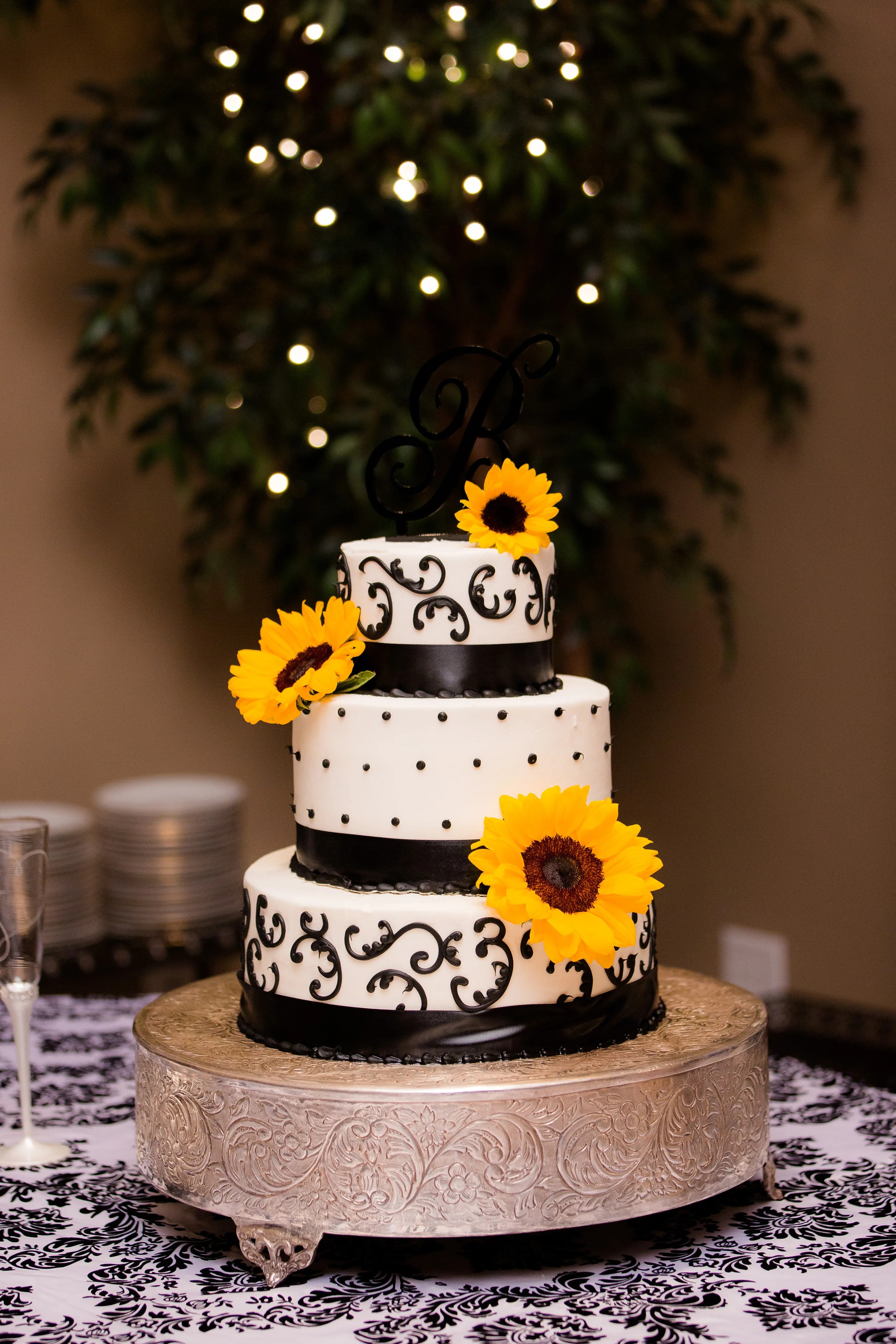 21+ Inspirational White Plains Wedding Venues - Modern, Elegant Wedding Reception Decor, Long Feasting : Over 900000 photos for inspiration.