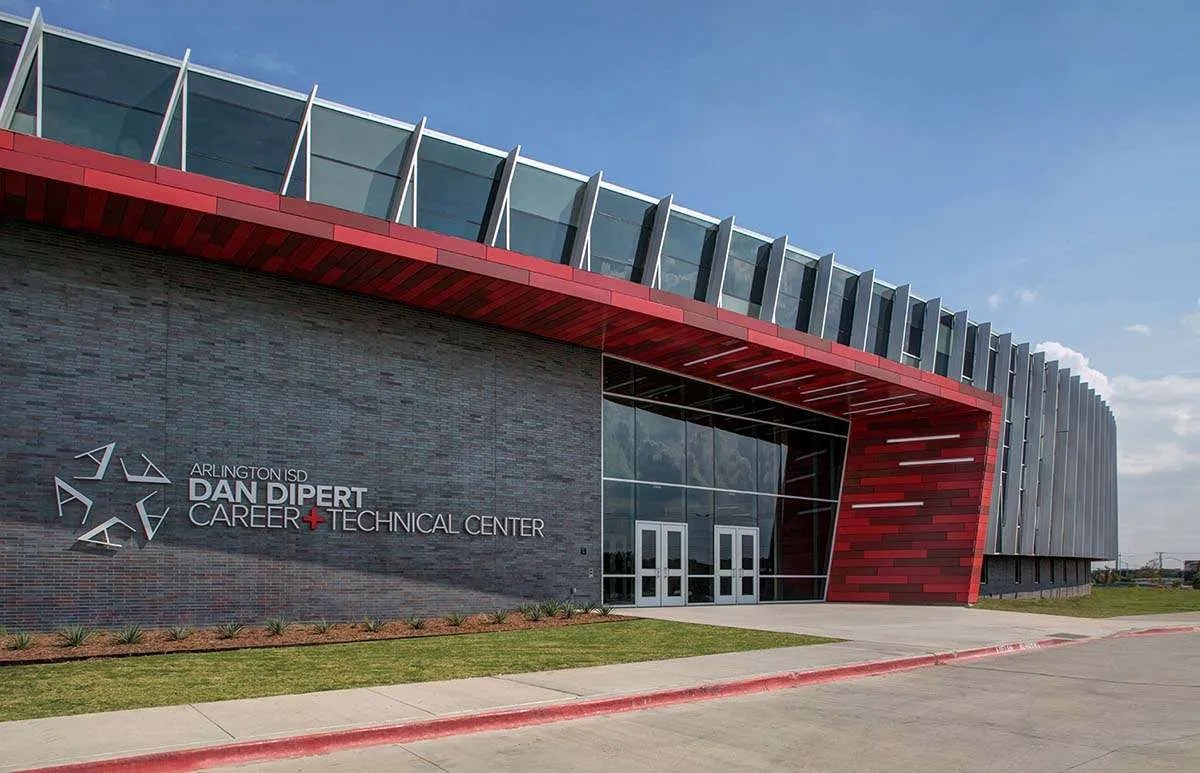 Apogee AFS Tubelite AISD Dan Dipert Career & Technical Center