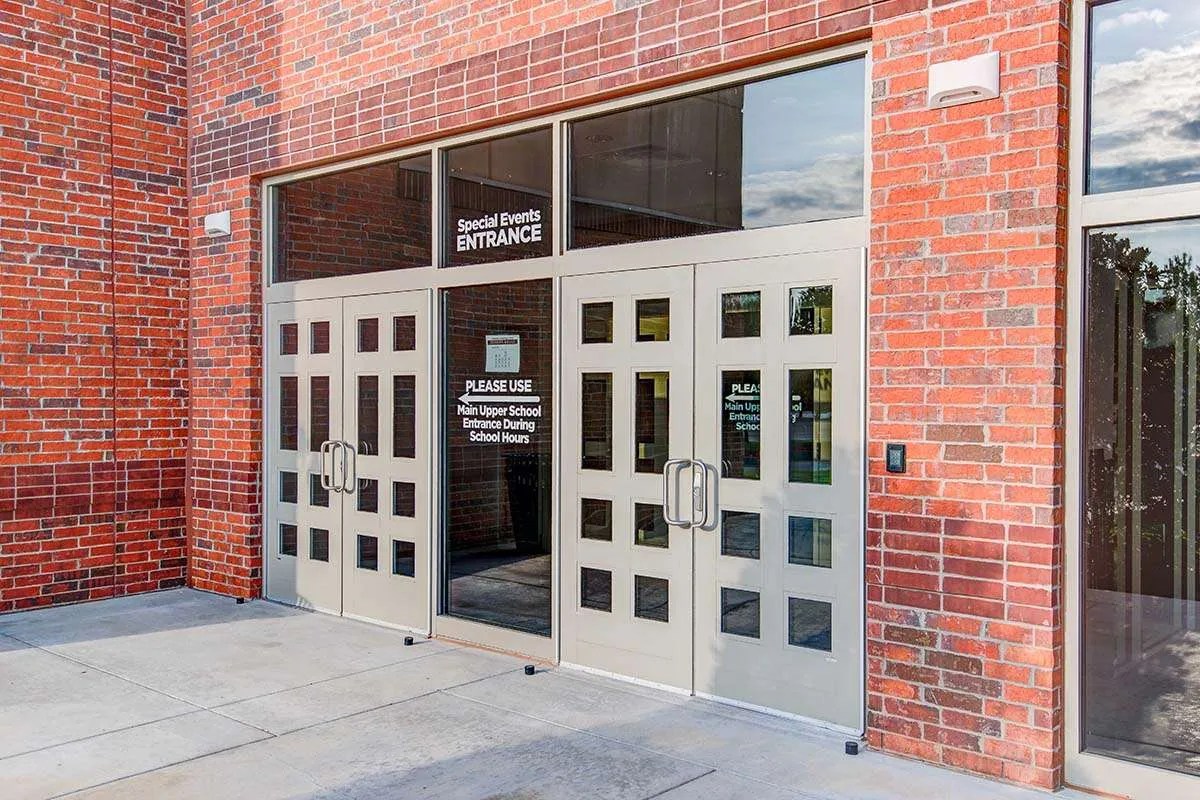 Apogee AFS Tubelite Crossing School