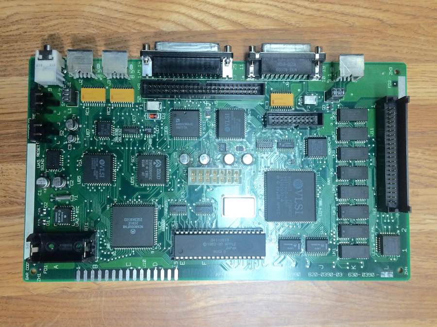 Macintosh Color Classicロジックボード s-l400.jpg