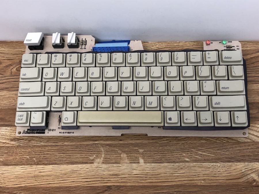 26C111_2 Apple アップル Apple KeyboardⅡ M0487 ADB 純正キーボード