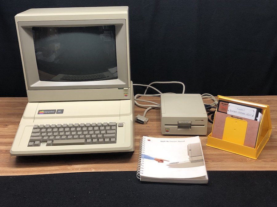 Apple IIe Package (E5A1C07)