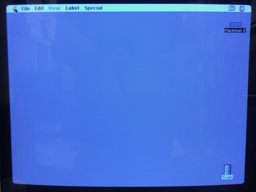 s*o様 Apple Macintosh II 現状渡し品です②￼ This week's Throwback Thursday celebrates 42 years of the Apple