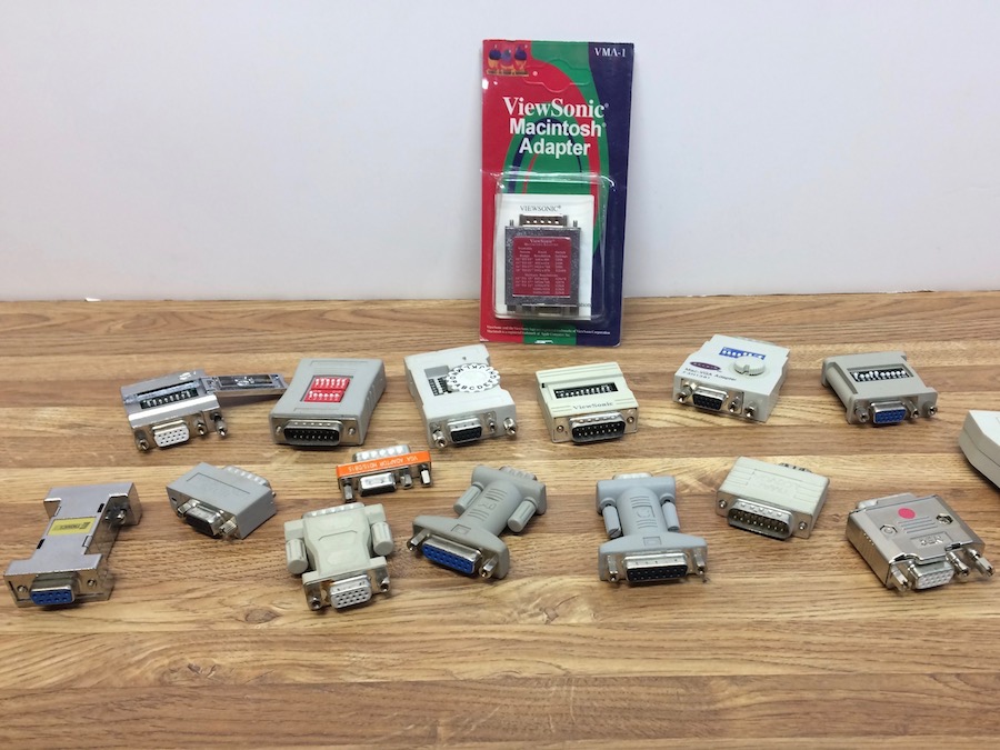 Apple Macintosh Quadra 700 本体＋VGA変換アダプター Macintosh to VGA Display Adapter – Apple Rescue of Denver