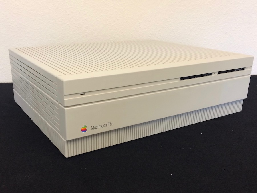 Macintosh IIx – Apple Rescue of Denver