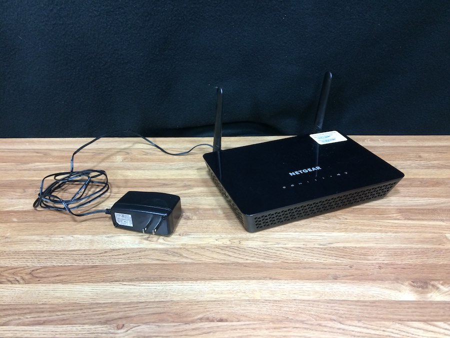 Netgear AC1200 Smart R6220 WiFi Router