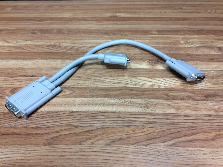 Apple＊Macintosh＊PowerBook＊Video Cable純正 Apple PowerBook External Video Adapter Cable 590-0831-A Vintage