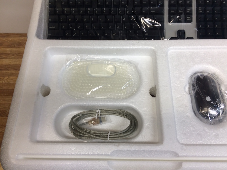 iMac G3 DV (Summer 2000) – New In Box – Apple Rescue of Denver