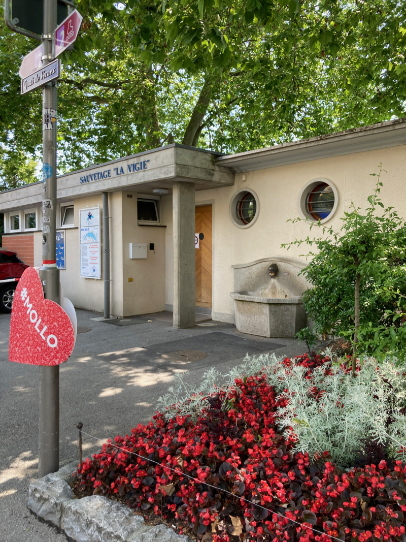 The lifeguard station in Montreux