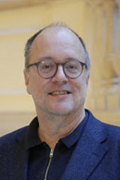 La confédération tient son nouveau chef des services secrets. Alzheimer's & Parkinson's Diseases Congress - AD/PDâ¢ Lisbon, 2019