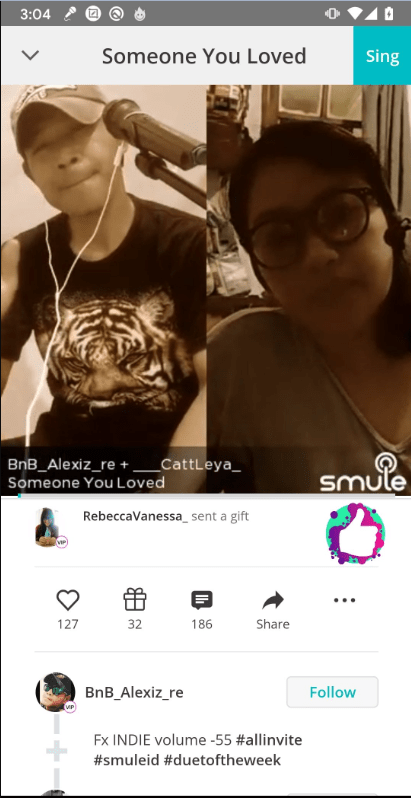 Live Singing Collab with other in Smule VIP app - iPhone