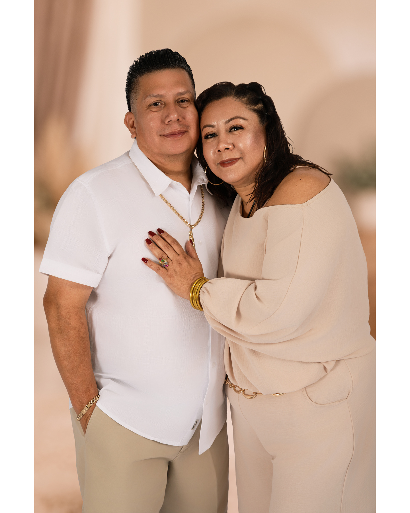 Couple portrait by Apsolife Media Studios