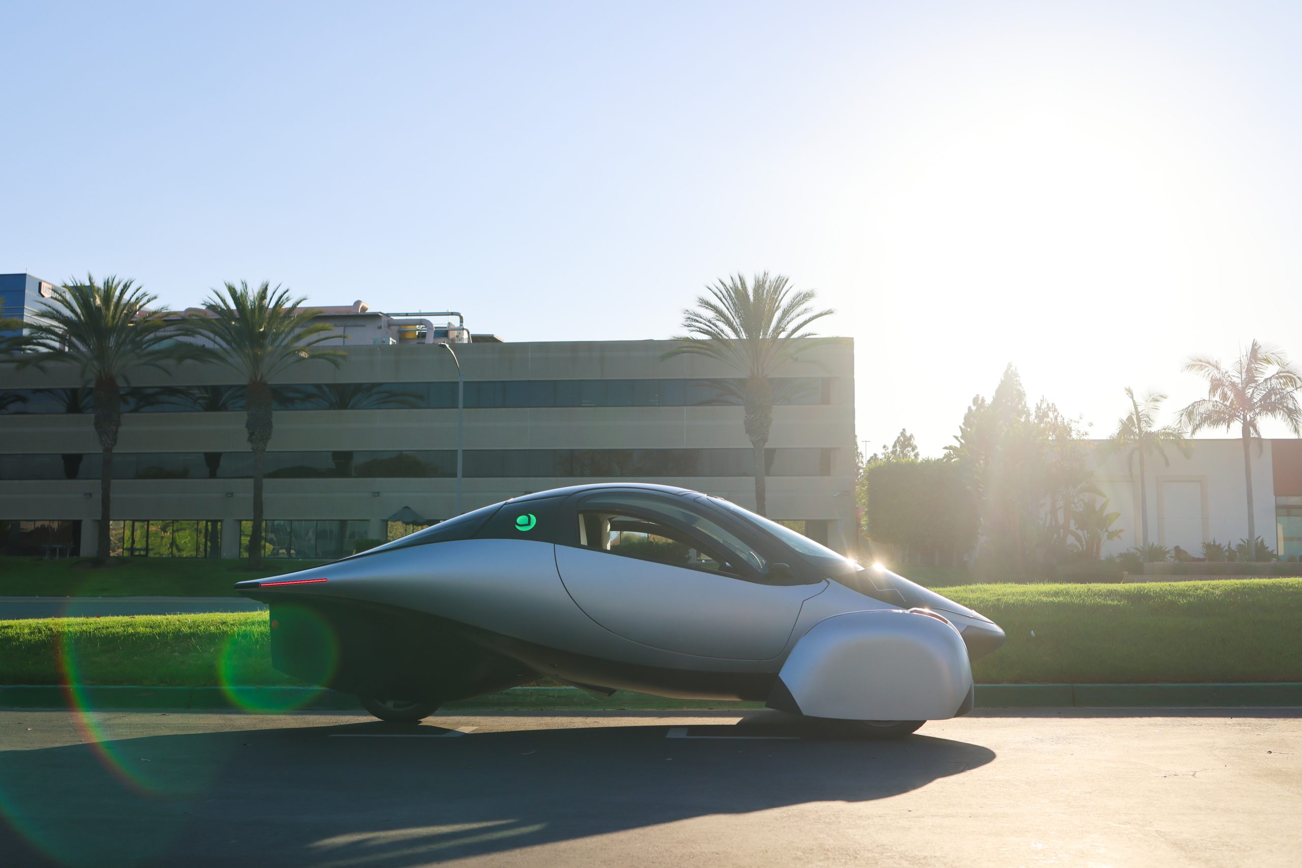 その他 Elyan, Lustre Loyalty CSR EVP Aptera Hires Tesla and NIO Production Veteran Leon Kaunitz as SVP