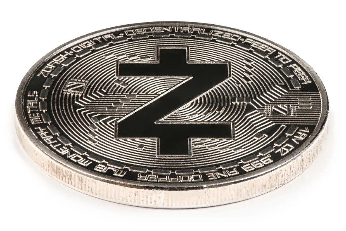 عملة Zcash تقترب من تجاوز Hyperliquid ودخول المركز التاسع بين أكبر العملات الرقمية