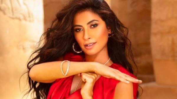 روبي تعود إلى الساحة الفنية بقوة بأغنية “أنا لو زعلانة” وفوازير رمضان روبي تعود إلى الساحة الفنية بقوة بأغنية “أنا لو زعلانة” وفوازير رمضان