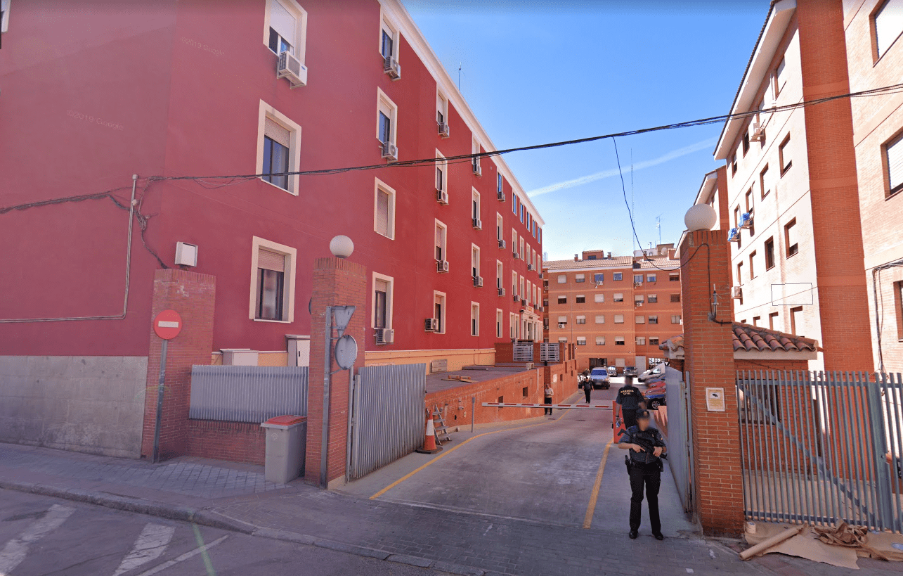 الموساد يستدرج صحفياً فلسطينياً بمدريد.. دعاه ضابط إسباني لشرب القهوة فوجد نفسه أمام ضابط إسرائيلي الموساد يستدرج صحفياً فلسطينياً بمدريد.. دعاه ضابط إسباني لشرب القهوة فوجد نفسه أمام ضابط إسرائيلي