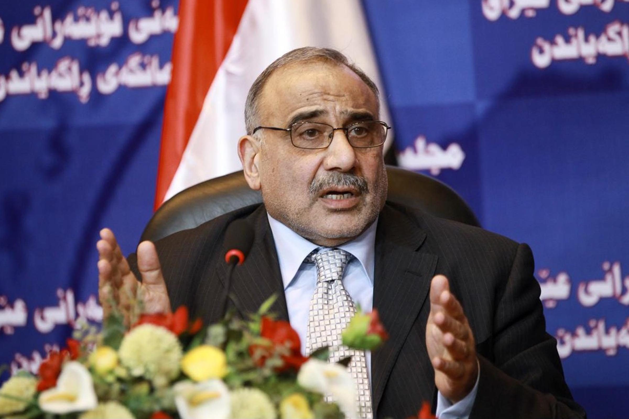 عراقيون يسجلون أول دعوى قضائية ضد رئيس وزرائهم السابق.. عادل عبدالمهدي متهم بجرائم &ldquo;ضد الإنسانية&rdquo;