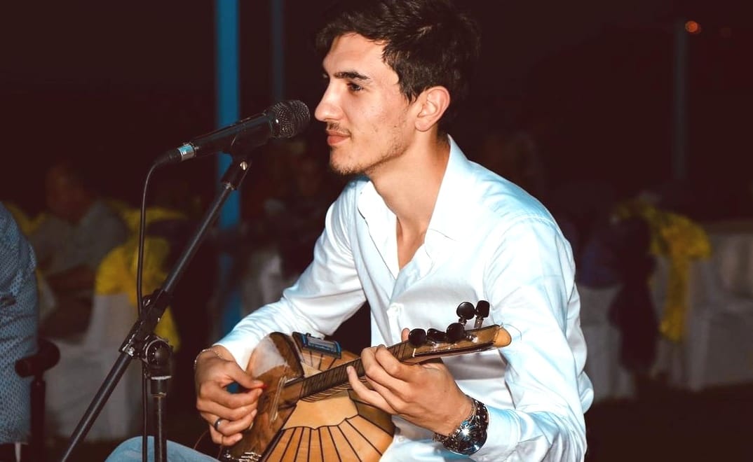 ENES ÜLGEN KARAKOCA, MUSİXEN’DE SAHNE ALIYOR
