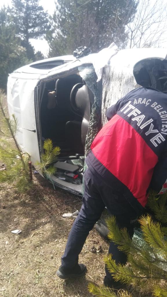 KAZADA SIKIŞAN VATANDAŞI İTFAİYE EKİPLERİ KURTARDI