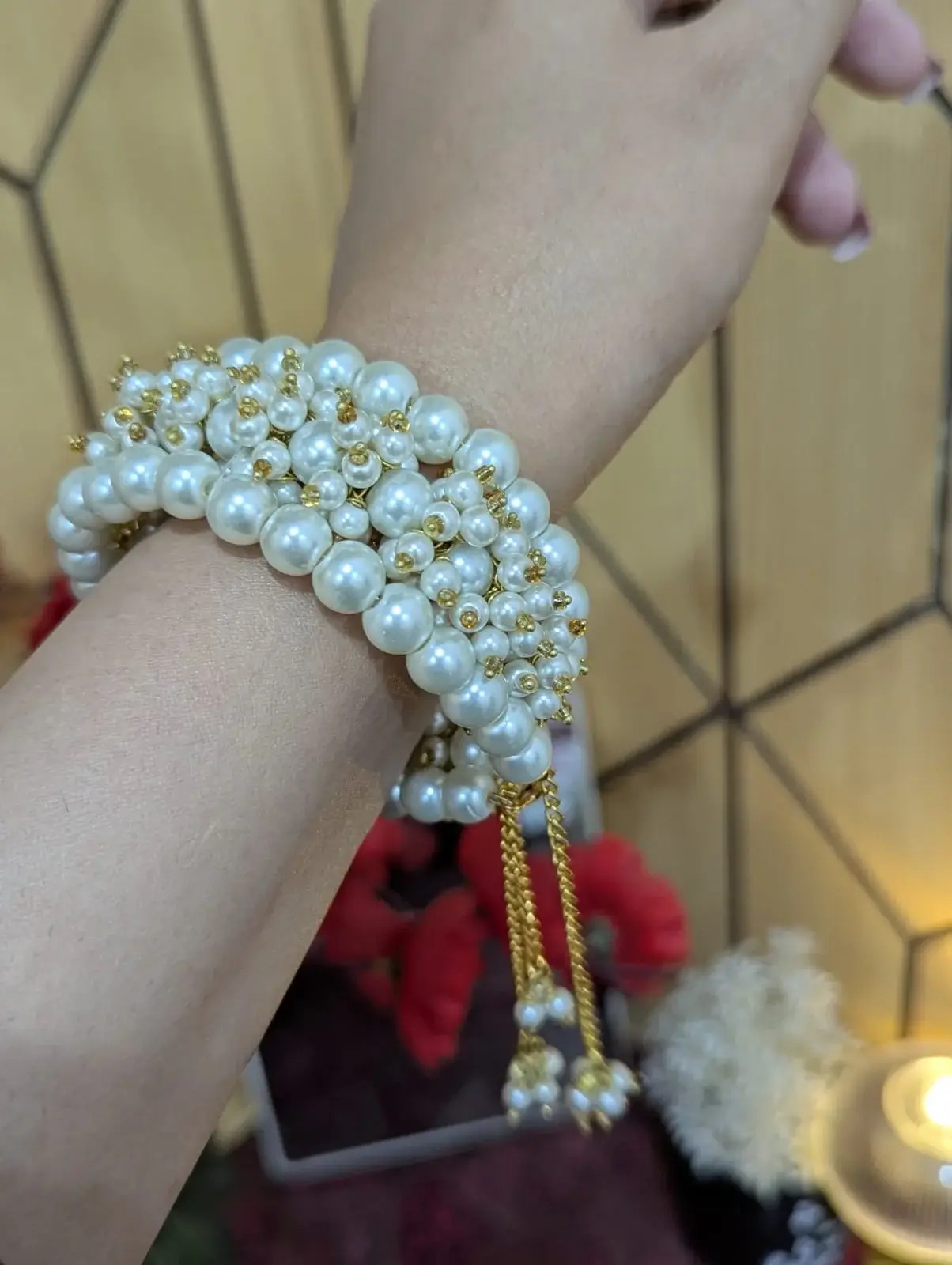 Golden Whisper Pearls Bracelet