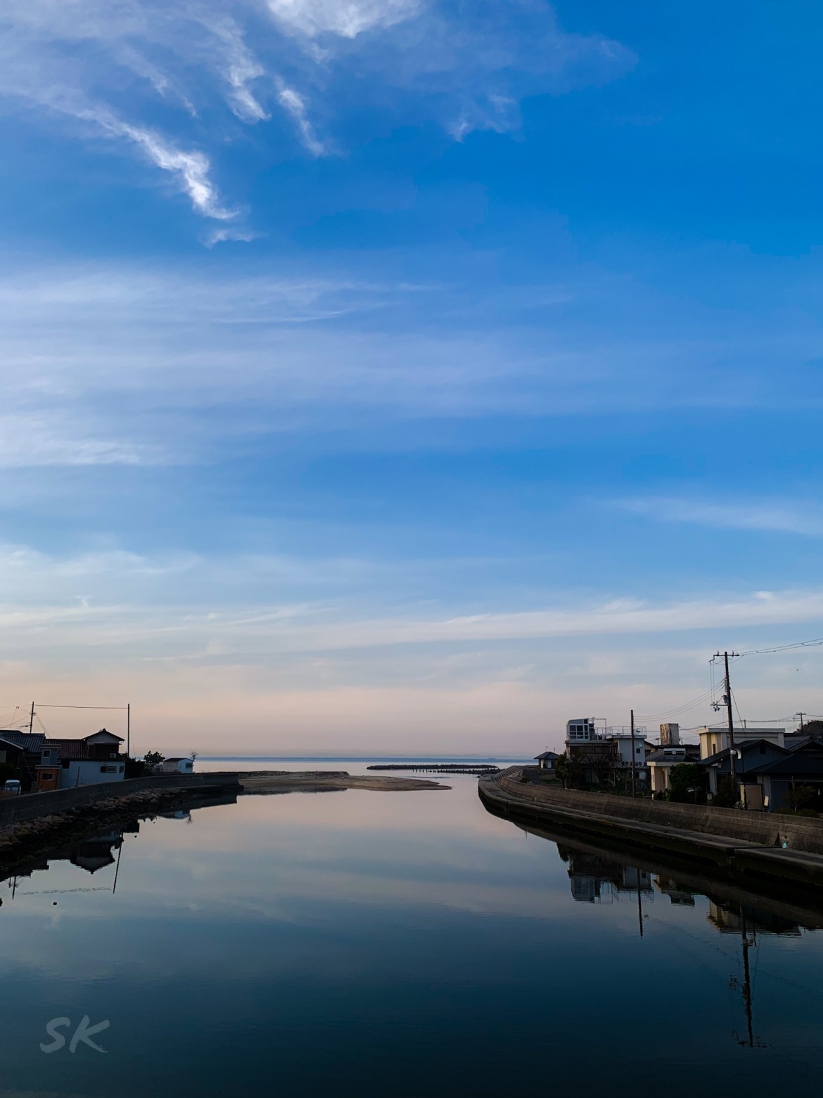 空と海と川