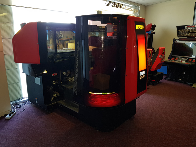 Sega Ferrari F355 3 Screen Simulator Williams Amusements 